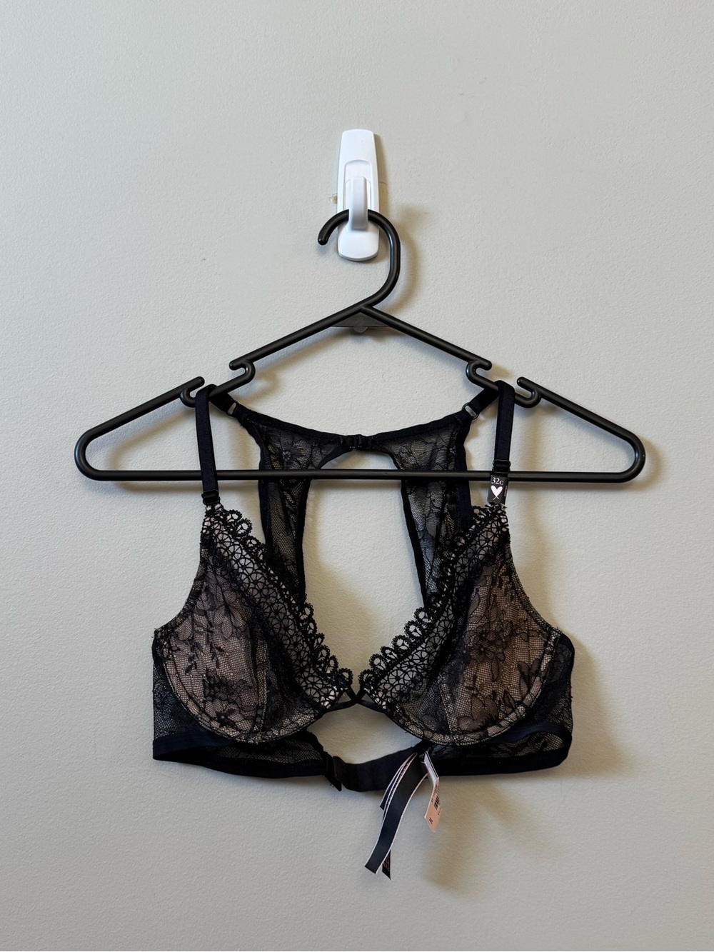 Victoria’s Secret (NWT) black mesh lace eyelet trim bralette